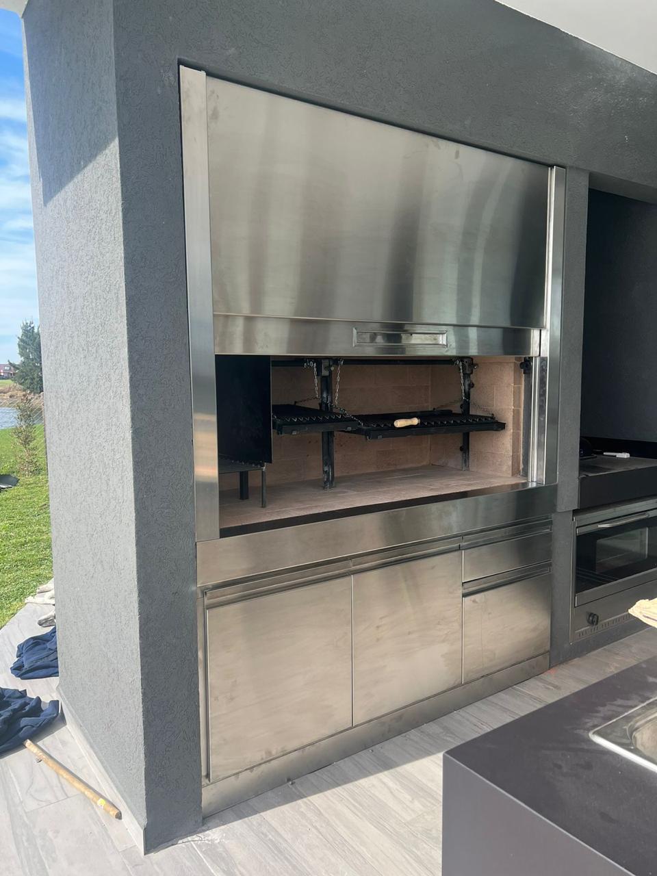 Linea Griglia - Parrillas y cierres